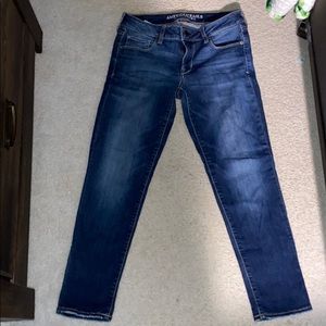 american eagle skinny dark wash size 8 short jeans